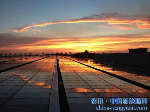 国家能源局在官网披露,6月6日上午,国家能源局新能源司与光伏行业协会部分企业代表进行了座谈。相关官员在会上强调,国家发展光伏的方向坚定不移,对光伏产业的支持毫不动摇