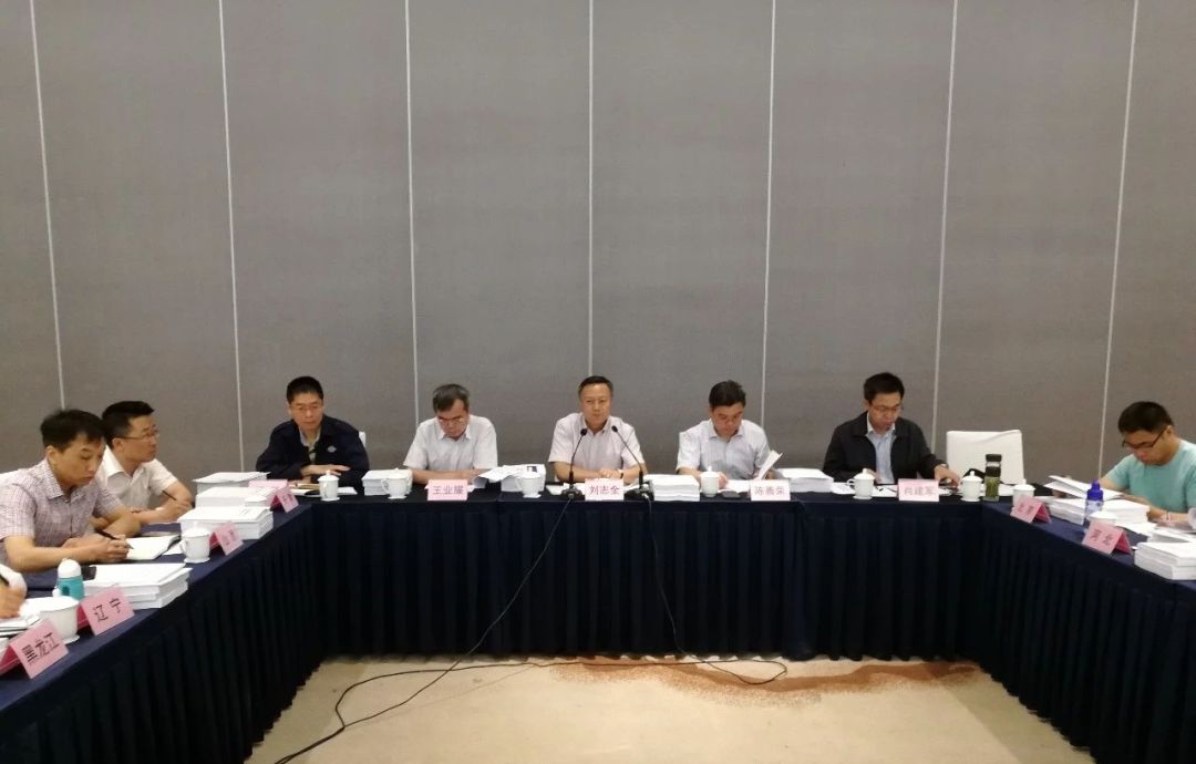 　　【中国仪表网 仪表会议】为加快推进国家地表水水质自动监测站建设工作，确保运维交接工作平稳有序的开展，2018年6月7日，国家地表水水质自动监测站运维交接对接会在北京顺利召开。&nbsp;&nbsp;　　会上，生态环境部环境监测司司长刘志全首先肯定了各省(区、市)的水站建设工作，之后对2050个水质自动监测站的运维交接工作提出了总体要求，明确了水站建设工作时间节点，6月底前完成省级自查工作，7月底前完成全部水站的运维交接工作，最后对水站建成后的数据质量提出了高标准高要求