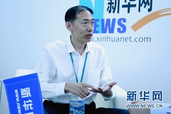  　　新华网北京6月13日电（门妍）2018环保产业创新发展大会日前在京召开，以“绿色新时代 推动环保产业高质量发展”为主题，汇聚行业权威声音，研判行业发展形势。期间，北京京城环保股份有限公司（以下简称京城环保）副总经理郭漫宇在接受新华网记者专访时表示，环保企业应该苦练企业和自身的内功，把固有的优势保持好继而提高，量体裁衣，打出自身特色和水平