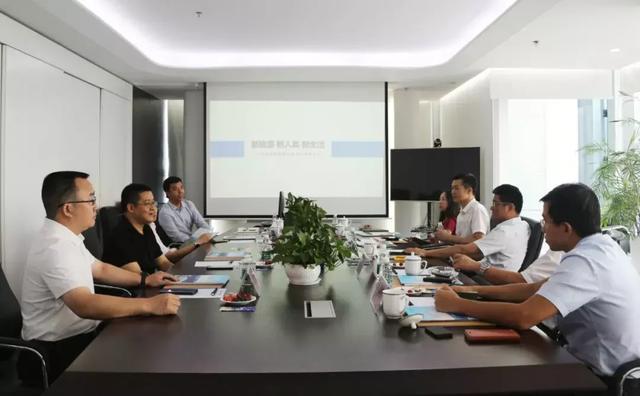 原标题：广东广业投资集团董事长曾子敏率队考察猛狮科技清洁能源产业            中访网讯 6月12-13日，广东广业投资集团有限公司党委书记、董事长曾子敏携同总经理黄开诚等一行5人莅临猛狮科技参观考察，猛狮科技董事长陈乐伍携高管予以热情接待。  双方在猛狮科技深圳星河总部进行友好会谈 12日，广业投资集团一行来到猛狮科技深圳星河总部，详细了解了清洁电力事业部的项目开展情况，并就猛狮在各地的清洁能源发电项目和储能项目做了深入探讨与分析；13日，考察团一行马不停蹄，赶赴福建诏安参观了猛狮科技旗下福建猛