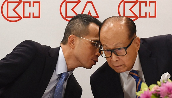 原标题：接班后首笔大收购 李泽钜105亿伦敦买楼                            图片来源：视觉中国  6月14日，香港长江实业集团宣布斥资10亿英镑（约合105.4亿港元），收购位于英国伦敦金融城的一幢地标级写字楼，这是李嘉诚长子李泽钜全面接掌长和系后第一单正式确认的收购。  这座12层的大楼于2015年落成，是伦敦金融城的地标性建筑之一，英国《独立报》曾将这座大楼称之为伦敦新的“金融引擎”