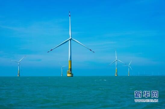 　　記者昨天（6月14日）從在榕召開的2018海上風(fēng)電領(lǐng)袖峰會上獲悉，福建風(fēng)電利用小時數(shù)居全國首位，“十三五”期間海上風(fēng)電的規(guī)劃開工建設(shè)規(guī)模僅次于江蘇，成為中國海上風(fēng)電的重點開發(fā)省份。

　　
　　中閩福建莆田平海灣海上風(fēng)電場項目