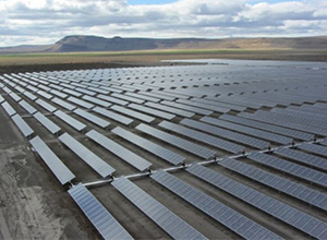 	                    	【电缆网讯】近日，First Solar的子公司宣布将位于新南威尔士州中西部的55.9兆瓦的Manildra光伏项目出售给NEW Energy公司。		据了解，该项目采用First Solar先进的薄膜模块，并已在国家电力市场运营并提供电力