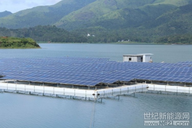 印度国有公用事业公司印度国家火电为一处22MW并网漂浮光伏电站项目发布了招标公告,项目将建在喀拉拉邦Kayamkulam的Rajiv Gandhi联合循环电站。
招标内容为项目设计、施工、制造、供货、包装和发运、运输、卸载、存储、安装和调试