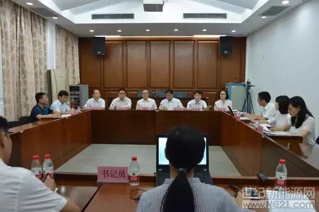6月21日，国家能源局南方监管局召开了一场特别的听证会！听证会的当事方为广西百色百矿发电有限公司，广西中调作为第三人参加会议。会议就百色百矿发电所属的田东电厂违反调度规则、擅自解网一案行政处罚做了听证，这也是国家能源局系统的首次行政处罚听证会