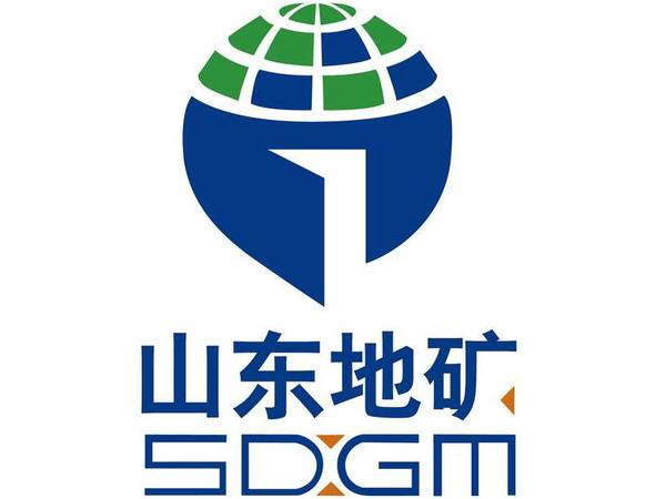 	                    	【电缆网讯】7月1日晚间，被&ldquo;披星戴帽&rdquo;的*ST地矿拟进行重大资产重组，挂牌转让亏损铁矿资产并停牌。此次重大资产重组计划约11亿元出售三家铁矿公司的控股权
