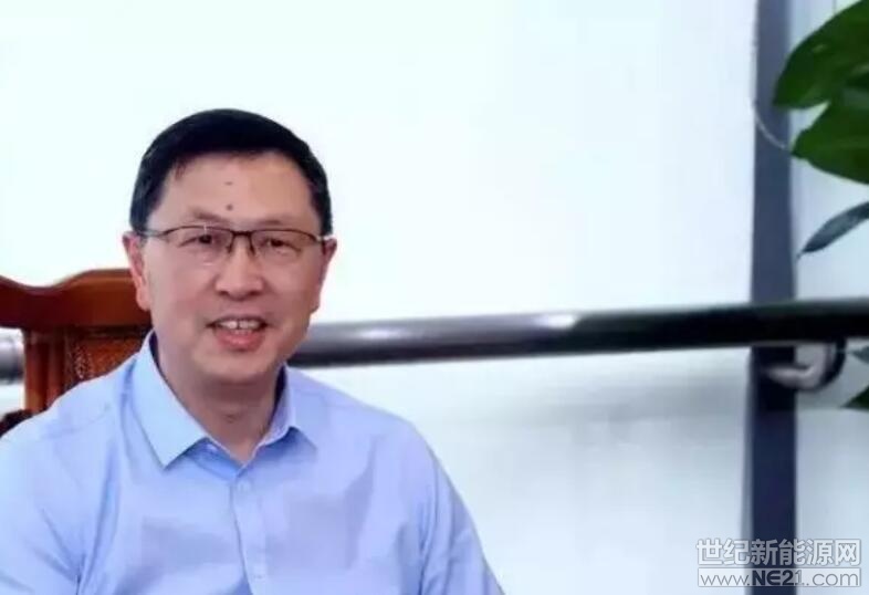 &nbsp;距离光伏531新政发布已经一个月，但有关新政的&ldquo;余震&rdquo;仍在继续。目前来看，行业仍旧悲观情绪笼罩，负面新闻不断充斥着整个光伏市场，主要表现有：企业下修开工率、暂时停产休假、员工下跪讨薪、低价抛售库存、产品价格跌跌不休......在这样的惨淡环境下，光伏大咖也陆续作出回应
