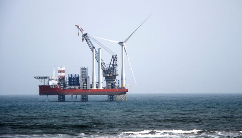 【电缆网讯】根据英国商业、能源和工业战略部(BEIS)的说法,英国海上风电场退役的总成本可能在12.8亿英镑到36.4亿英镑之间。
英国海上风电场退役成本可能达36.4亿英镑
BEIS委托专业服务公司Arup计算出关闭过时的海上能源基础设施的潜在成本