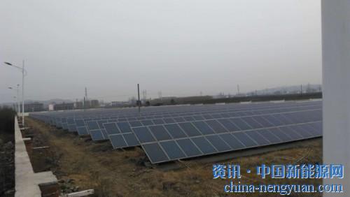                                                                                                                                                                     	　　7月20日，记者从省工信厅获悉，上半年，我省太阳能光伏产业发展势头良好，全省太阳能光伏行业中20户重点企业累计完成工业总产值230.48亿元，同比增长13.91%。	　　