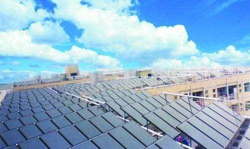 原标题：太阳能资讯：中央财政扩大支持试点城市利用太阳能等清洁取暖            近日，财政部、生态环境部、住房城乡建设部、国家能源局四部委联合印发了《关于扩大中央财政支持北方地区冬季清洁取暖城市试点的通知》（以下简称《通知》）。试点申报范围扩展至京津冀及周边地区大气污染防治传输通道“2+26”城市、张家口市和汾渭平原城市