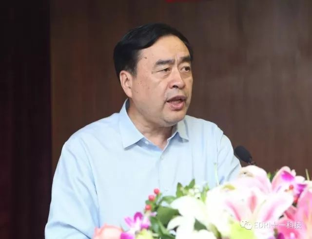 原标题：保利协鑫为埃塞产出第一桶原油，天合、协鑫、隆基、东方日升等中企欲参与印度5GW招标项目            1 十一科技2018上半年营收创历史新高  2018年6月28日，十一科技迎来了2018年第二次高层经营工作会。  十一科技董事长、党委书记赵振元表示，十一科技上半年合同、营收、利润都处于良好发展状态，受电子大项目的拉动，营收快速增长，创历史新高