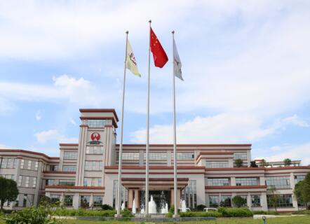 			              近日,中国化学与物理电源行业协会发布"2017年中国电池行业出口分析"相关行业数据，"2017起动用铅酸蓄电池出口前十大企业"奥克莱电源以3360万美元的出口额位列三甲。2017年起动用铅酸蓄电池出口量约为3156万只,2016年出口量约为2034万只,与上一年相比,同比增长了55.16%