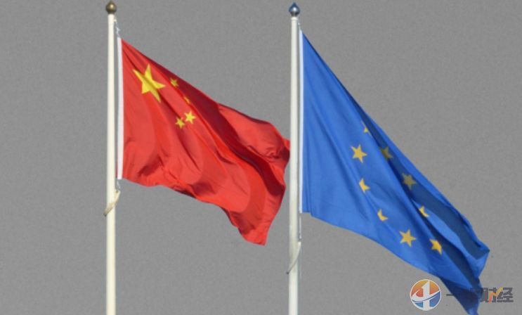原标题：欧盟下月取消太阳能板反倾销税，中国却要应对这一邻国征税            摘要：重磅！欧盟下月取消中国太阳能板反倾销税，中国这一邻国却…… 欧盟下月取消反倾销税  【一牛财经】讯： 据路透报道，欧盟料将在9月取消针对中国太阳能板和电池的进口控制措施，并驳回欧盟生产商的请求。这些生产商此前辩称，若取消将导致欧元区向海量倾销产品敞开大门