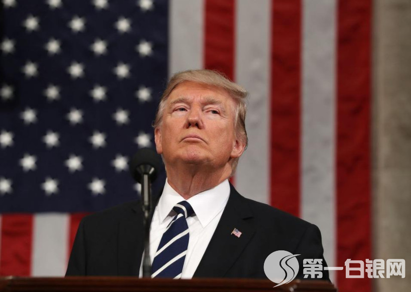 原标题：成了！特朗普“认怂”，美墨NAFTA协定达成，新的NAFTA呼之欲出！             成了！美国与墨西哥达成贸易协议   【第一白银网】讯：众所周知，近期美国正在与墨西哥进行NAFTA谈判，而此前不怎么被看好的北美自贸协定今日却出现重大进展，美国可能本周宣布和墨西哥达成相关贸(易)协议。 值得注意的是，一旦美墨两国在NAFTA谈判上解决了双边问题，加拿大就会加入NAFTA谈判