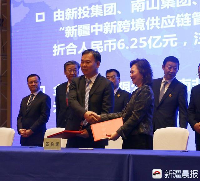 原标题：八钢与蒙古能源达成7.5亿美元焦煤采购协议             新疆晨报讯（文/记者 曲媛媛 图/刘楚轩）8月30日下午，在第六届中国——亚欧博览会加快推进丝绸之路经济带核心区建设推介会暨重点项目签约仪式上，宝武集团八一钢铁股份有限公司（以下简称八钢）与香港蒙古能源有限公司（以下简称蒙古能源）旗下蒙古国MoEnCo LLC公司签订了意向金额达7.5亿美元的焦煤采购协议。八钢董事长肖国栋、蒙古能源董事总经理翁绮慧出席签约仪式并代表双方签约