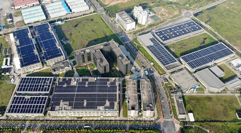 原标题：你还在期待新的光伏补贴吗？            5.31已经过去了三个月，许多企业至今没有能回过神来，还有粉丝问兔子君，“这后面的补贴政策什么时候才能出台，地面没了，工商业呢?户用总得有吧?”今天兔子君与大家说点自己的臆测，或许偏激，或许曲解，或许幼稚，但欢迎大家与兔子君一同探讨。  鉴于文章有点长，这里先把兔子君的观点列出来： 1、现有指标电站，排队进入补贴名录至拿到补贴4年起等; 2、除了光伏扶贫电站，新增电站无论什么建设型式，都不会有补贴的指标了;531政策并不是降5分钱/度，而是断绝了新