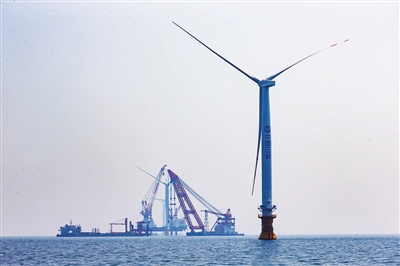 　　党的十八大明确提出大力推进生态文明建设，将生态文明建设纳入中国特色社会主义“五位一体”总体布局。辽宁省委、省政府贯彻落实生态文明思想，深入实施“蓝天、碧水、净土、青山和农村环保”工程，一幅“美丽辽宁”新画卷徐徐展开