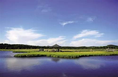 原标题：太阳能资讯：“清洁取暖、低价中标”，生态环境部例行新闻发布会都说了啥？              8月31日，生态环境部举行8月例行新闻发布会。生态环境部新闻发言人刘友宾主持发布会，通报近期生态环境保护重点工作进展，并回答了记者关注的问题