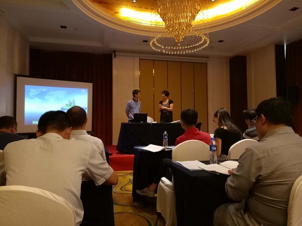 【中国仪表网 仪表会议】9月13日上午,2018年仪器仪表行业发展峰会分论坛之一——国家标准“GB/T34065-2017分析仪器安全要求”宣贯会在北京丰大国际酒店举行。会议由全国工业过程测量控制和自动化标准化技术委员会分析仪器分技术委员会(TC124/SC6)秘书长马雅娟主持