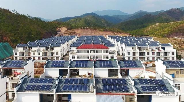 原标题：光伏项目进行中，民间对光伏的认可在提高            前言： 没有补贴的光伏，经历着阵痛，也在经历着蜕变，光伏正在积极寻找着存活下去的方式。三个月来，光伏发电不仅没有消停，拼命的光伏人在不断降低光伏系统的成本，以尽快达到平价上网