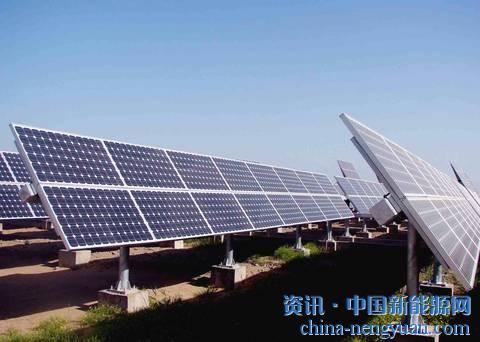                                                                                                                                                                     	　　&ldquo;去年，我家用光伏发电挣了1650块钱！&rdquo;近日，献县十五级乡付庄村贫困户刘玉喜高兴地说，自己家的光伏发电设备不光能挣钱，还很省心，只要定期维护就行。据