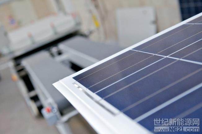 在一份针对阿拉伯地区可再生能源设备制造潜力的研究报告中，IRENA对黎巴嫩、约旦和阿联酋这三个清洁能源产业先行的国家进行了评估。得出的结论是，在所有这三个国家中，由于存在着诸如缺乏合格的劳动力和有利的监管环境等一系列挑战，目前几乎看不到太阳能和可再生能源制造业崛起的机会