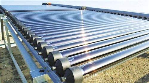 原标题：太阳能资讯：青岛：2020年全市70%农村将实现太阳能等清洁供暖            近日，市环保局发布《青岛市加强污染源头防治推进“四减四增”三年行动方案（2018－2020年）》。到2020年，中心城区供热面积达到1亿平方米，全市70％以上的村庄实现冬季清洁供暖
