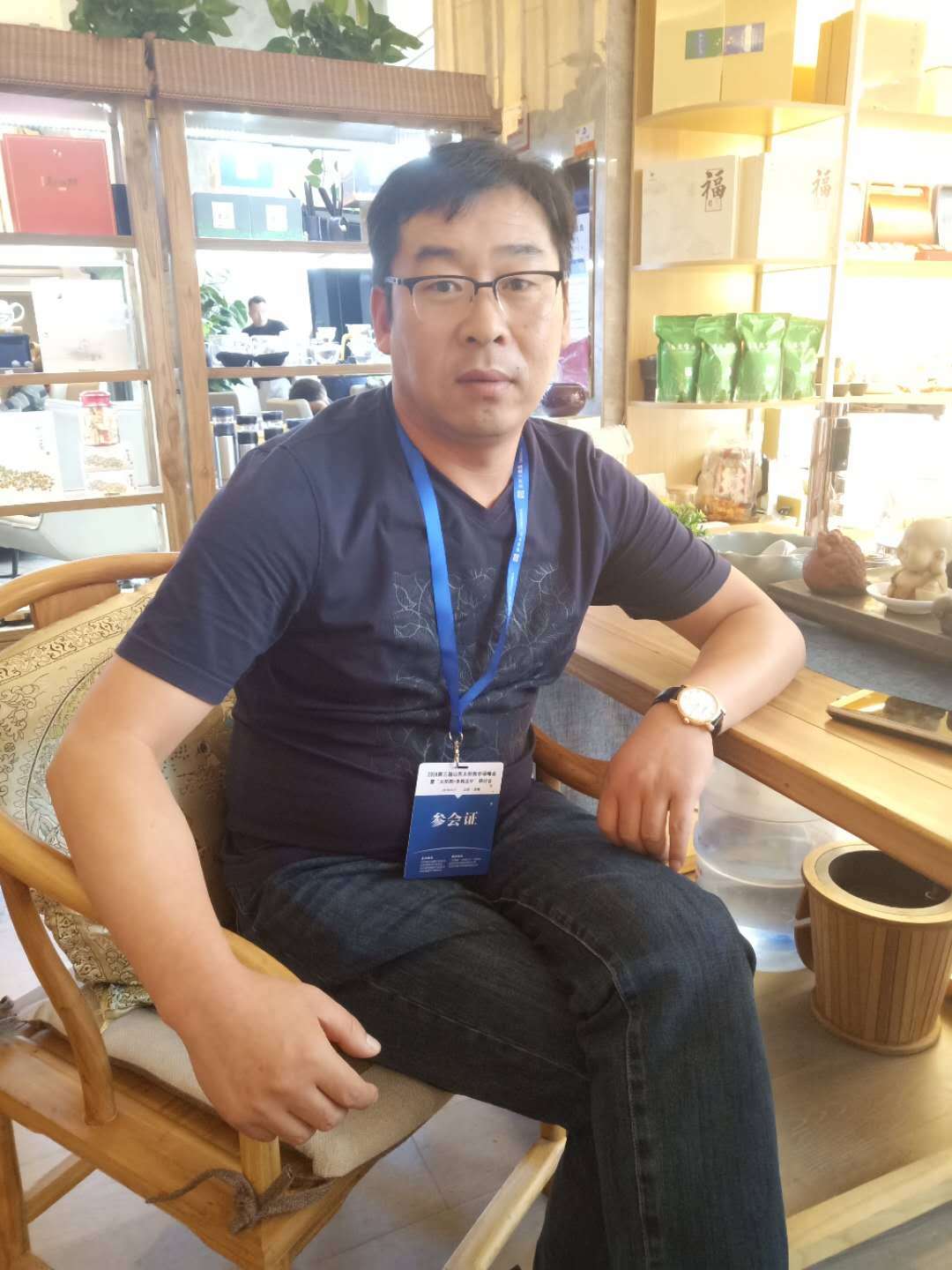 原标题：太阳能资讯：取自然之势 择三能合一的综合性运维商            取自然之势择三能合一的综合性运维商 ——访威海荣海节能科技有限公司总经理李吉海  近日与李吉海相识缘于一位朋友介绍，朋友说，虽然与李总已经合作过很多次，但这是第一次见面。 李吉海于2007年进入太阳能光热行业，时值山东大力推行《山东省节能节水专项资金信用管理暂行办法》与《山东省太阳能集热系统财政补贴资金使用管理暂行办法》，对省内三星级及以上宾馆和教育厅所属高校新建太阳能集热系统，按照总投资的30%给予财政补贴，每个项目补贴资金