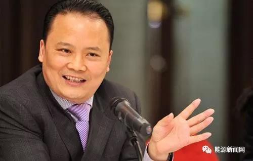 原标题：发改委给5.31新政“打补丁” 光伏业“解冻”曙光频现            近日，光伏市场利好不断。 发改委闭门会传积极信号 10月8日下午，组国家发改委价格司织天合光能等12家光伏企业召开价格政策座谈会，讨论了光伏发电相关价格政策、光伏企业生产经营状况、光伏发电项目建设成本和盈利情况、户用光伏、2019年光伏发电建设指标和补贴拖欠问题等六方面内容