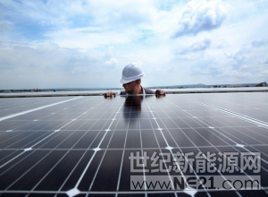 近日,Iberdrola已经与总部位于巴斯克地区的电信供应商Euskaltel签署了电力购买协议(PPA),以便为一家391MW的太阳能项目提供电力,据称这是电力公司与西班牙电信运营商之间签署的第一份购电协议(PPA)。
据了解,Iberdrola已经与Grupo Kutxabank签署了为期10年的太阳能项目PPA,它也声称是能源公司和银行之间签署的第一份此类合同