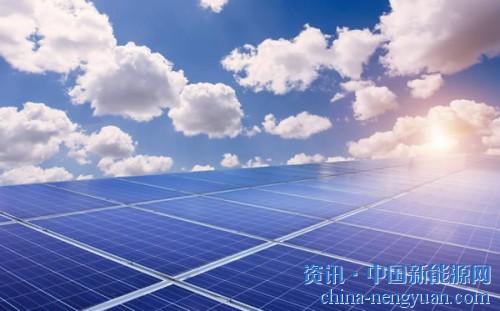 中国正在引领世界风能和太阳能光伏发电的增长:到2034年,太阳能光伏发电将超过煤炭作为主要的发电供给,到2050年将覆盖该地区52%的电力需求。
到2050年,风力发