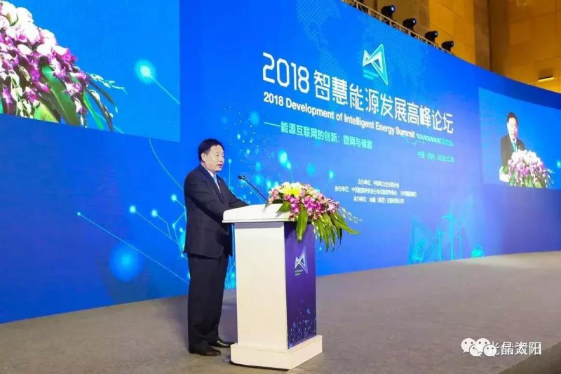 原标题:平价上网的信号到来!光伏系统成本不断下滑 寒冬时期,光伏人有两件事情特别期待,一件是补贴政策,另外一件是光伏系统成本,两者如果有一件有重大进展,都会牵动光伏人的神经。补贴政策在前段时间已经连续好消息了,基本缓和了之前的矛盾问题,另外一个牵动光伏人心的成本问题,在上周也给我们吃了一个定心丸,我们有信心相信平价上网将在很快到来