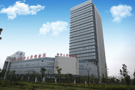 原标题：谷川联行与江苏大丰经济开发区达成战略合作            近日，谷川联行与江苏大丰经济开发区正式签订合作协议。双方将围绕项目招引、产业调研、招商宣传等方面展开紧密的招商合作
