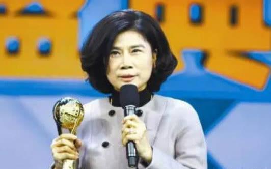 原标题：董明珠的新能源车高调亮相！在港珠澳大桥上高调亮相！            对于董小姐而言，显然在国内是女性强者的代表人物，在国内甚至是全世界范围呢，格力空调在全球范围内保持着非常高的知名度，而现在董明珠的新能源车也即将面向大众了，在港珠澳大桥通车仪式上，带有银隆汽车新车标“梅花”的大巴也成为了第一辆在港珠澳大桥上行驶的巴士。下面就随厂房出租网的小编一起来了解一下吧