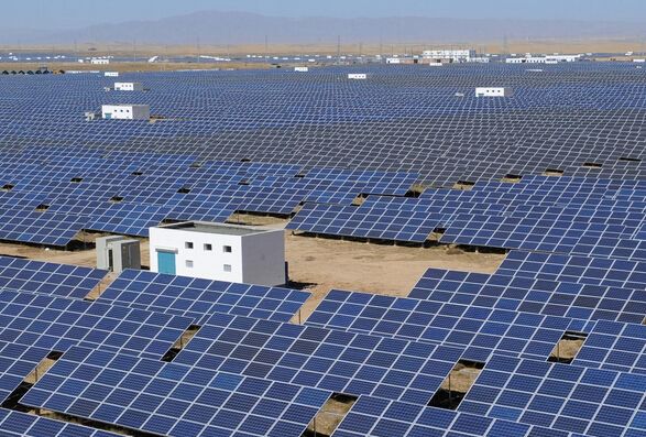 三季度，蚌埠市新增备案屋顶分布式光伏发电项目6个，建成并网项目9个，总规模11.8MW，总投资0.8亿元，相较二季度建成规模0.4MW大幅增长。截至九月底，全市共建成并网屋顶分布式光伏电站56个，总规模91MW，完成投资7亿元