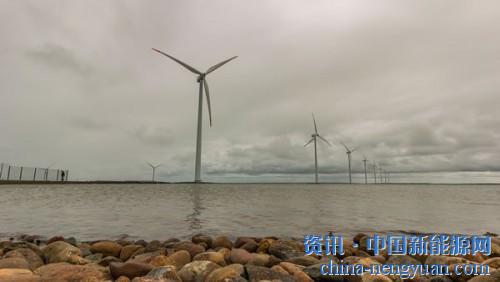 据欧洲媒体“亚欧经济情报”网站报道，英国海上风电行业委员会(OWIC)近日表示，将斥资1亿英镑，实施一项助力国内企业开发海上风力发电及培养完善国内供应链的计划。