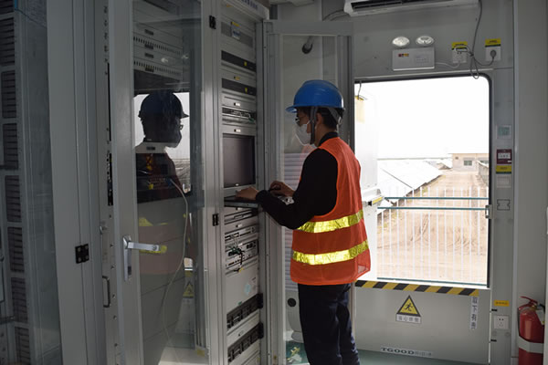 和田地区首座光伏储能电站在洛浦县投运