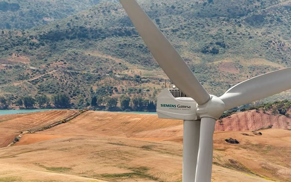 风力涡轮机制造商西门子歌美飒可再生能源有限公司(SGRE)表示将关闭其在西班牙Aoiz的叶片工厂，并裁员239名员工，理由是该工厂在当前市场条件下缺乏竞争力。