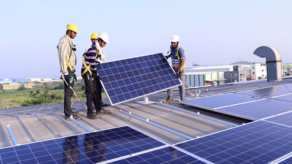 在不断加强国际太阳能外交的努力中，印度将启动一项重大的资助计划。印度新能源和可再生能源部MNRE将会建议政府成立世界太阳能银行。该银行旨在帮助国际太阳能联盟的成员国获得负担得起的太阳能项目资金。